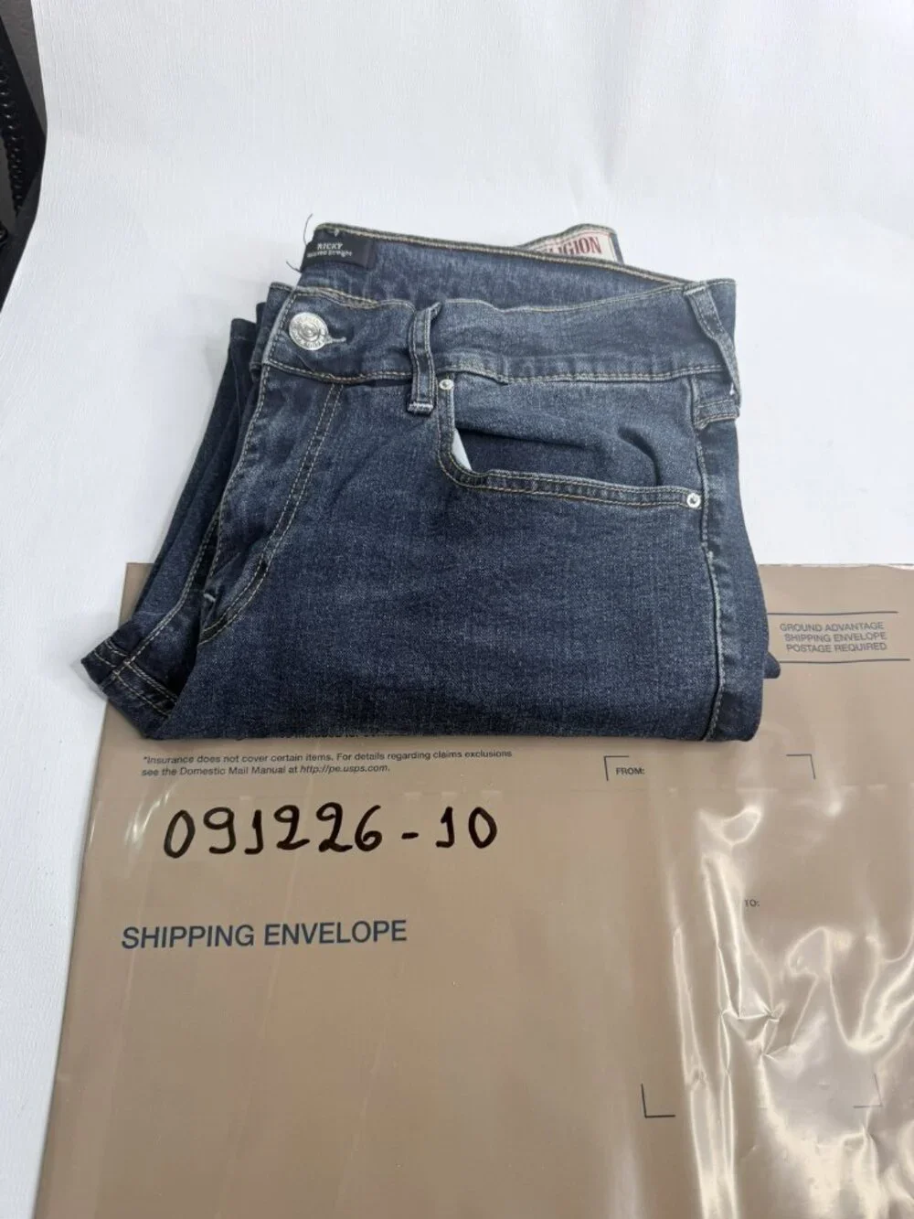 True Religion Jeans Mens 36 x 28 Ricky Big T Relaxed Straight Flap Pocket Denim